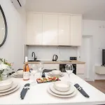 Apartament Azzurro With Swimming Pool & Jacuzzi