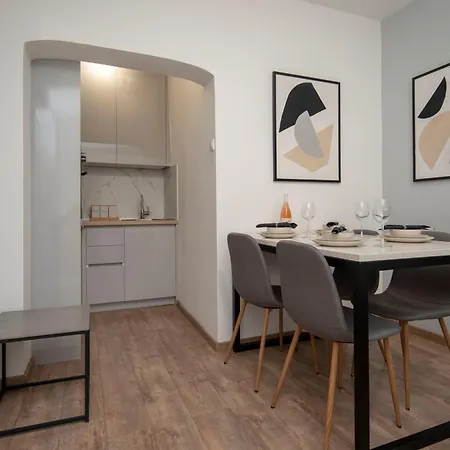 Azzurro With Swimming Pool & Jacuzzi *